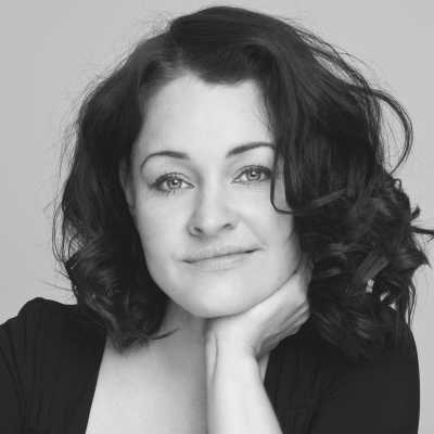 Elisabeth - Danish voiceover artist with deVine Voices Danish voiceover agency