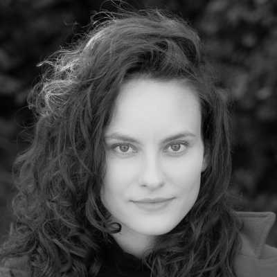 Ann H - Dutch voiceover artist with deVine Voices Dutch voiceover agency