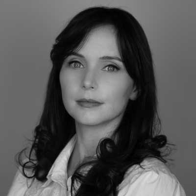 Genevieve - English voiceover artist with deVine Voices English voiceover agency