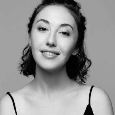Erica D - English - American voiceover artist with deVine Voices English - American voiceover agency
