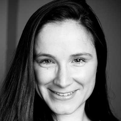 Alice - English voiceover artist with deVine Voices English voiceover agency