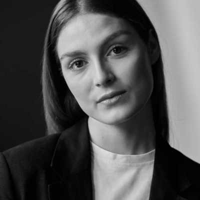Sina - French voiceover artist with deVine Voices French voiceover agency
