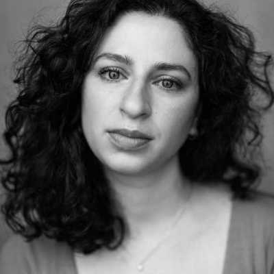 Elena V - Italian voiceover artist with deVine Voices Italian voiceover agency