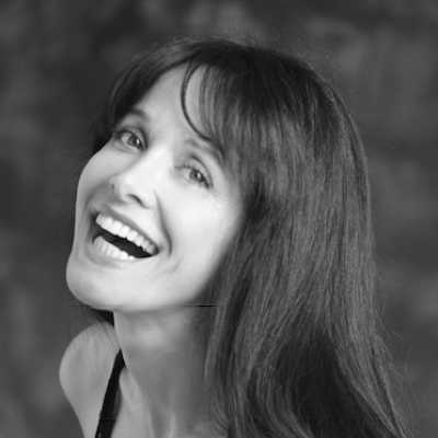 Marian - English - American voiceover artist with deVine Voices English - American voiceover agency