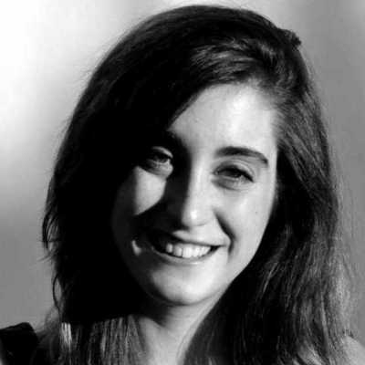 Laura GV - Spanish - Castilian voiceover artist with deVine Voices Spanish - Castilian voiceover agency