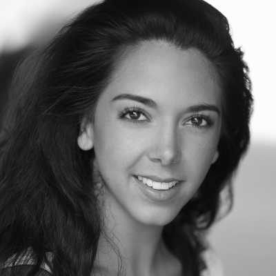 Gabriela G - Spanish - Mexican voiceover artist with deVine Voices Spanish - Mexican voiceover agency