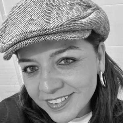 Giovanna - Spanish - Neutral LatAm voiceover artist with deVine Voices Spanish - Neutral LatAm voiceover agency