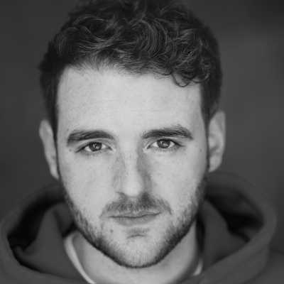 Tom - English voiceover artist with deVine Voices English voiceover agency