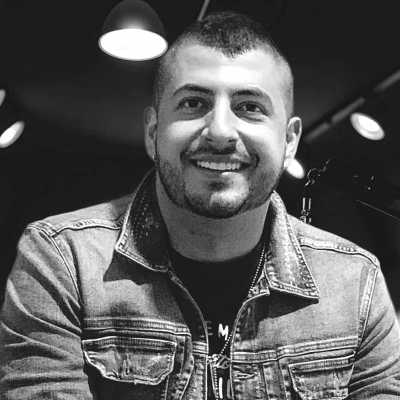 Andrés - Spanish - Colombian voiceover artist with deVine Voices Spanish - Colombian voiceover agency