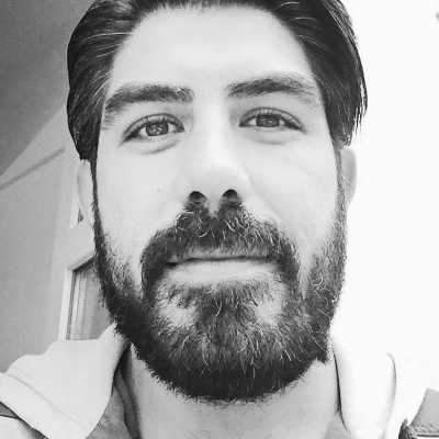 Gökhan - Turkish voiceover artist with deVine Voices Turkish voiceover agency