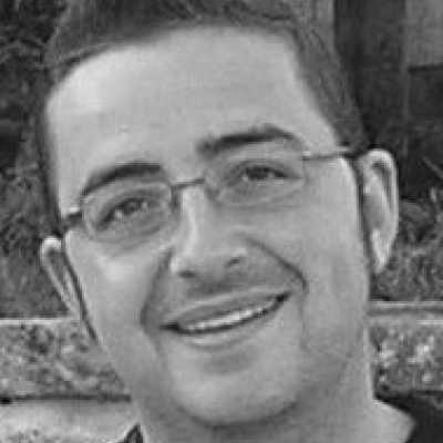 Dani - Spanish - Castilian voiceover artist with deVine Voices Spanish - Castilian voiceover agency