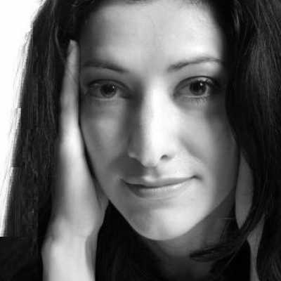 Gulmira - Russian voiceover artist with deVine Voices Russian voiceover agency