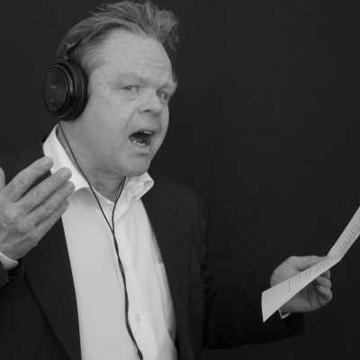 Mike - Dutch voiceover artist with deVine Voices Dutch voiceover agency