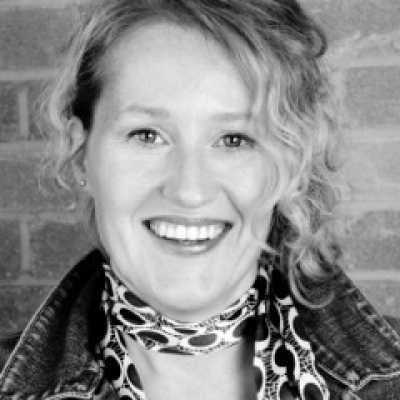 Sabine - German voiceover artist with deVine Voices German voiceover agency