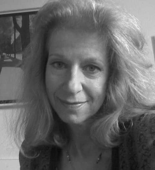 Aletta -  voiceover artist with deVine Voices  voiceover agency