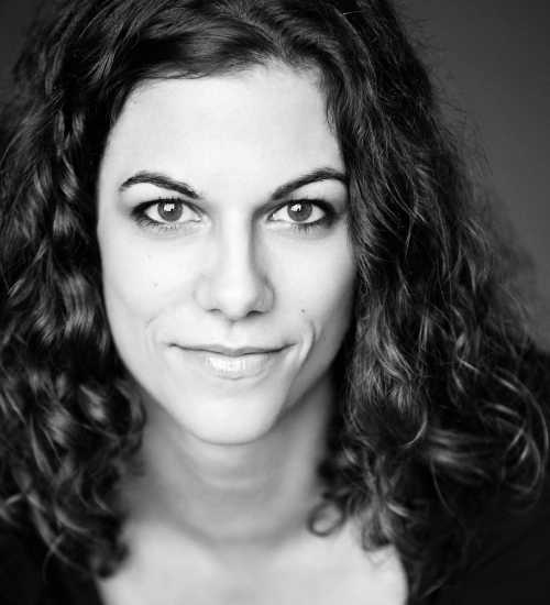 Amelie -  voiceover artist with deVine Voices  voiceover agency