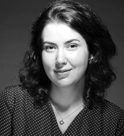 Amanda A -  voiceover artist with deVine Voices  voiceover agency