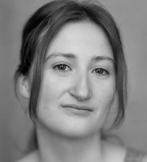 Clara D -  voiceover artist with deVine Voices  voiceover agency