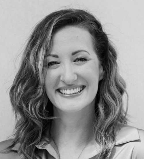 Amy -  voiceover artist with deVine Voices  voiceover agency