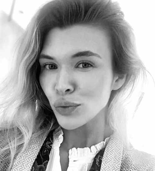 Charlie W -  voiceover artist with deVine Voices  voiceover agency