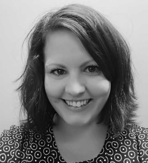 Fiona -  voiceover artist with deVine Voices  voiceover agency