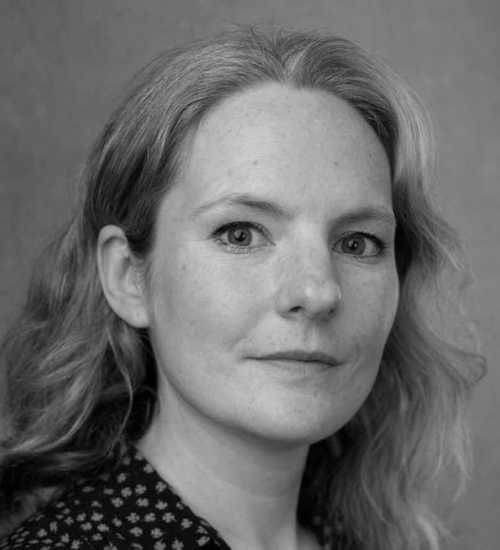 Laura P -  voiceover artist with deVine Voices  voiceover agency