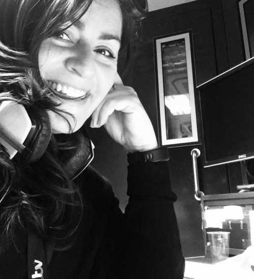 Steph -  voiceover artist with deVine Voices  voiceover agency
