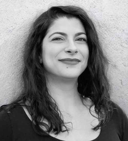 Shiraz -  voiceover artist with deVine Voices  voiceover agency