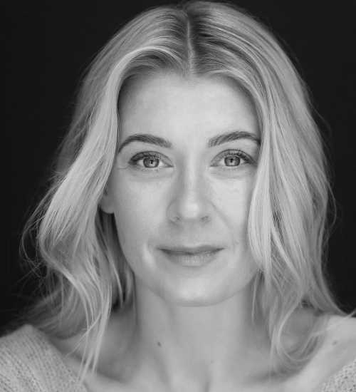 Monika -  voiceover artist with deVine Voices  voiceover agency