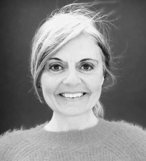 Bruna -  voiceover artist with deVine Voices  voiceover agency