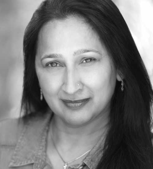 Sonal -  voiceover artist with deVine Voices  voiceover agency