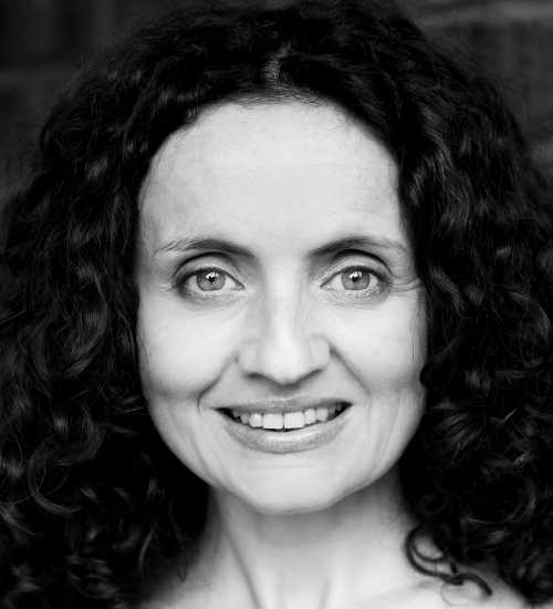 Lara P -  voiceover artist with deVine Voices  voiceover agency