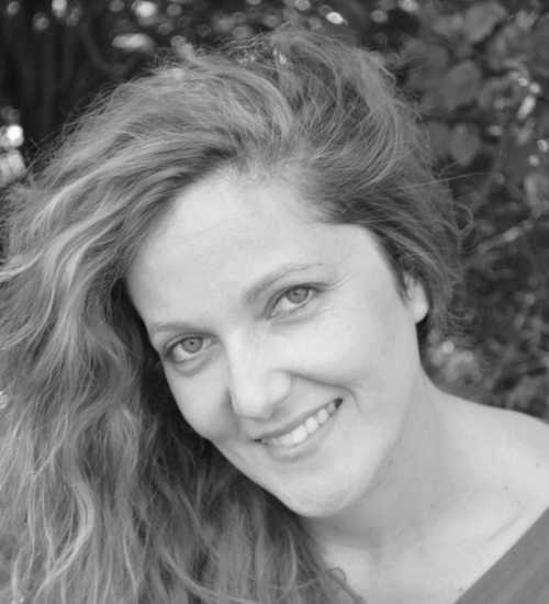 Sonia M -  voiceover artist with deVine Voices  voiceover agency
