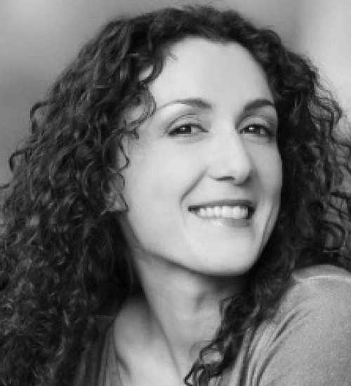 Silvia Z -  voiceover artist with deVine Voices  voiceover agency