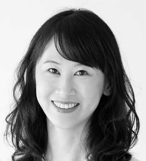 Chizuko -  voiceover artist with deVine Voices  voiceover agency
