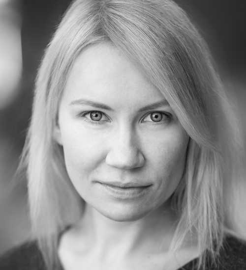 Natallia -  voiceover artist with deVine Voices  voiceover agency