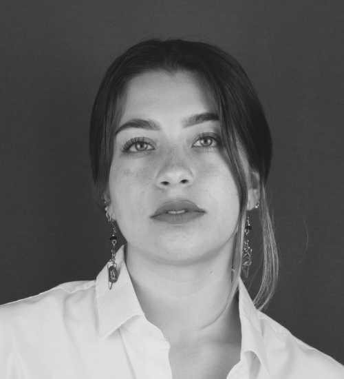 Emilia -  voiceover artist with deVine Voices  voiceover agency