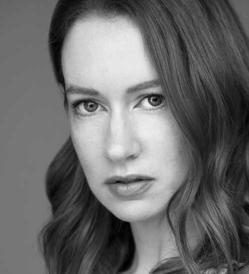 Catriona -  voiceover artist with deVine Voices  voiceover agency