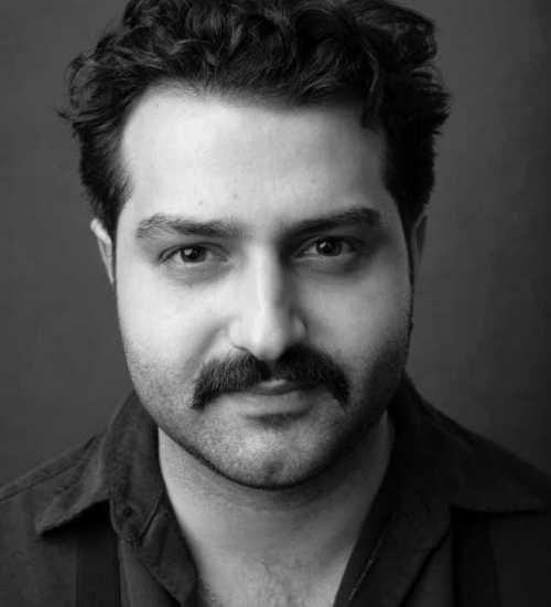 Nowras -  voiceover artist with deVine Voices  voiceover agency