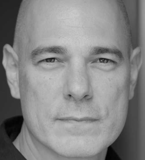 Vlamir -  voiceover artist with deVine Voices  voiceover agency