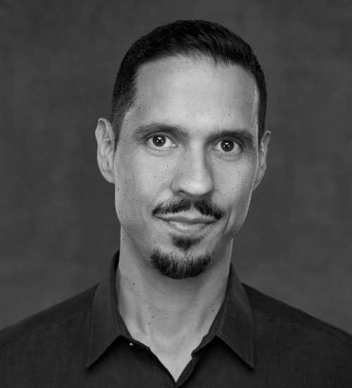 Lula -  voiceover artist with deVine Voices  voiceover agency