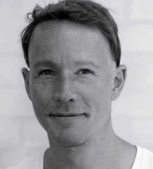 Henrik S -  voiceover artist with deVine Voices  voiceover agency