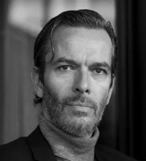 Thomas L -  voiceover artist with deVine Voices  voiceover agency