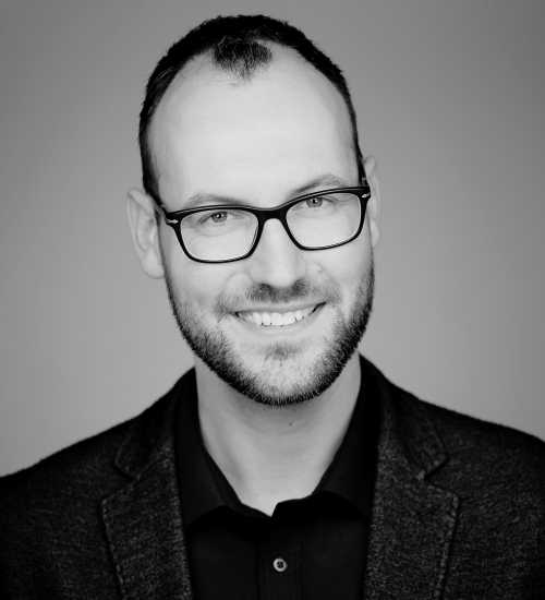 Bart K -  voiceover artist with deVine Voices  voiceover agency