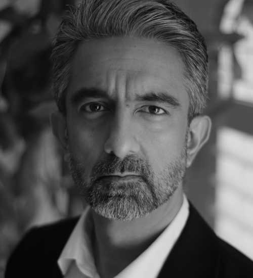 Wes -  voiceover artist with deVine Voices  voiceover agency
