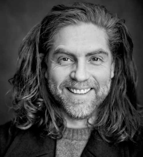 David H -  voiceover artist with deVine Voices  voiceover agency