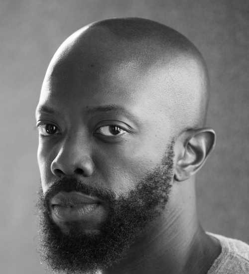 El -  voiceover artist with deVine Voices  voiceover agency