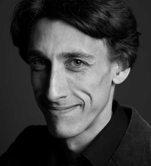 James S -  voiceover artist with deVine Voices  voiceover agency