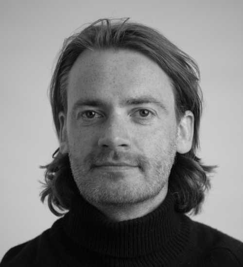 Paul -  voiceover artist with deVine Voices  voiceover agency