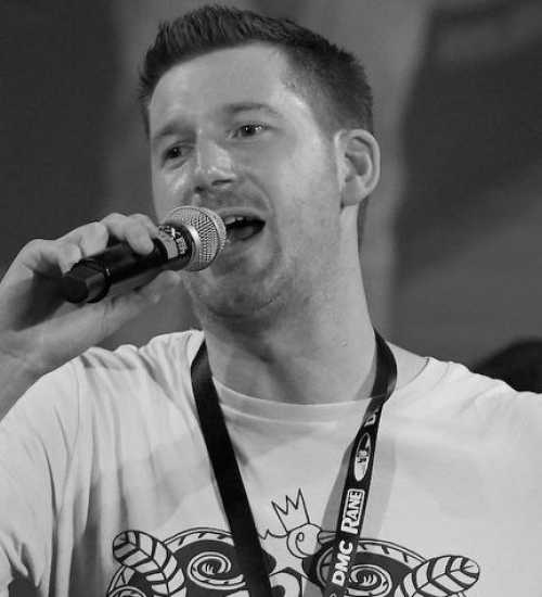 Rupert -  voiceover artist with deVine Voices  voiceover agency